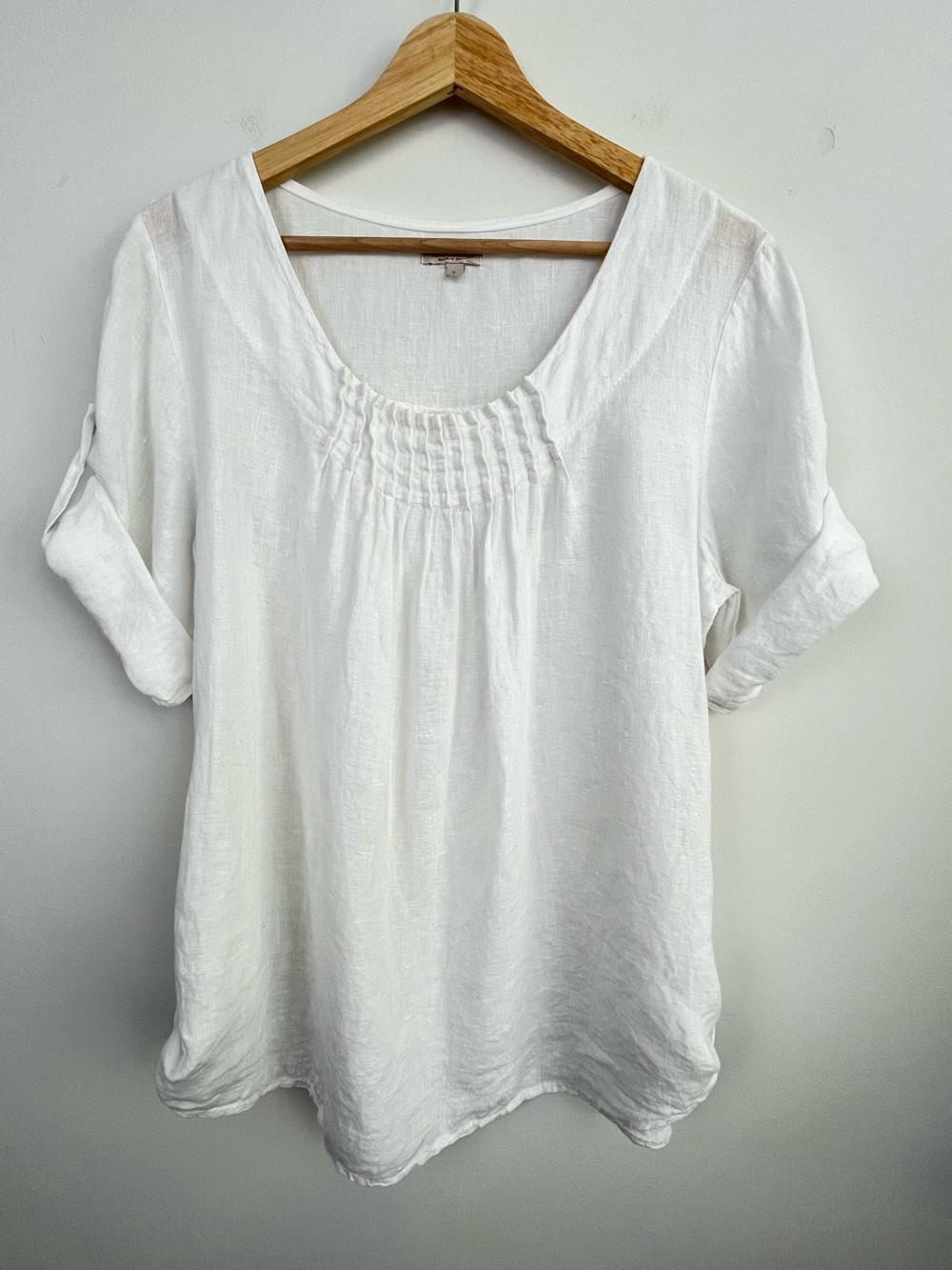 Lina Tomei made in Italy 100% linen white roll tab sleeve tab top, large.